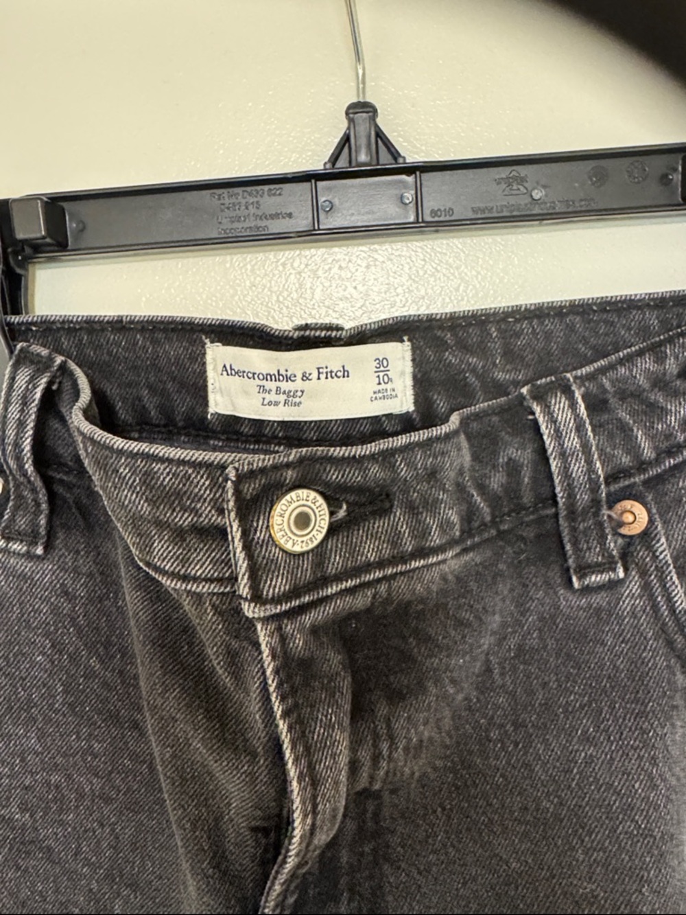 Abercrombie & Fitch Women's Washed Black Straight-Leg Jeans- The Baggy Low Rise - Picture 2 of 3